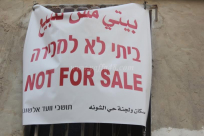 "بيتي مش للبيع" لافتة قد تشكل صفعة في وجه الطامعين بمدينة يافا